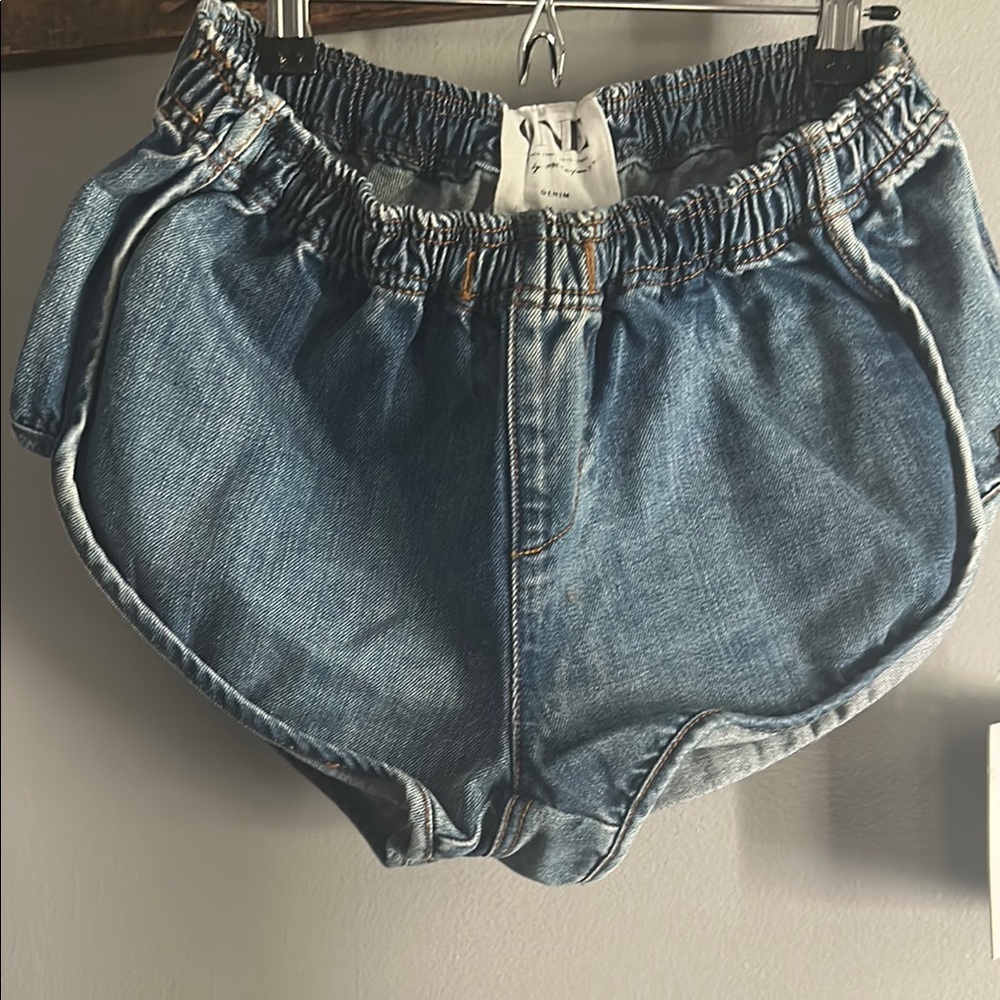One Teaspoon Blue Jean Sample Runners Shorts 26 small SO CUTE!!!